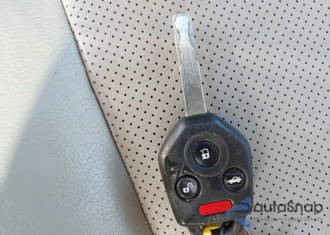 2014 Subaru Outback 2.5I Limited z USA, uszkodzony, nr VIN 4S4BRBLC0E3308559